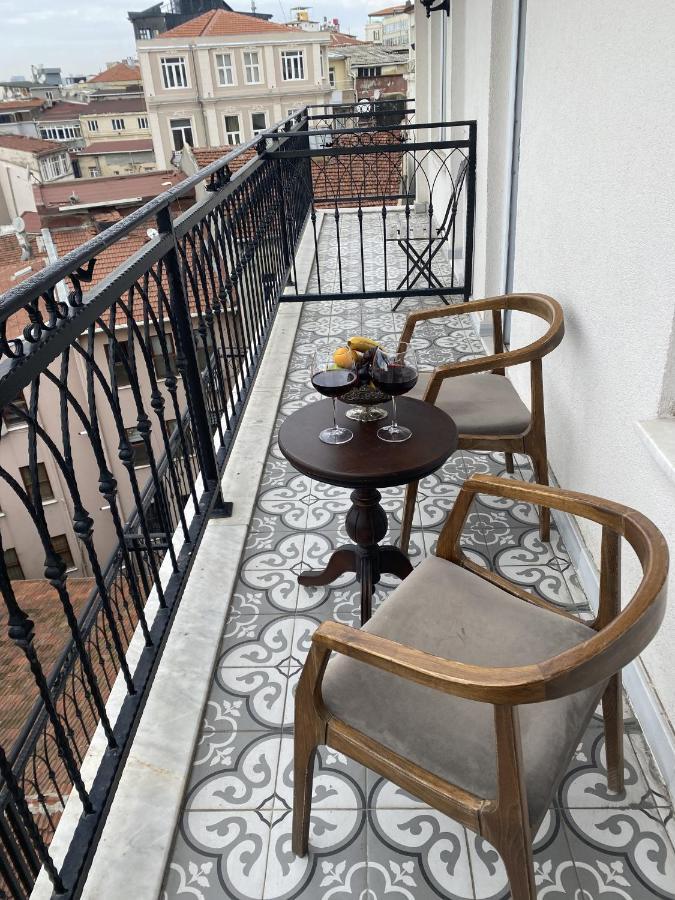 Meroddi La Porta Estambul Exterior foto